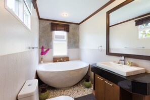 3-Bedroom Villa with Private Pool | Bathroom | Deep soaking tub, rainfall showerhead, hair dryer, towels - Thai Balinese 3BR Pool Villa Alex Rawai (Rawai)