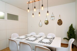 City Apartment, 3 Bedrooms | In-room dining - A Diamont of 140 m2 Apt (Athens)