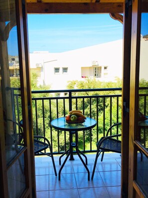 Studiolejlighed - udsigt til have | Balkon