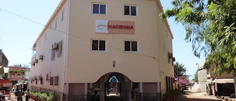 Majoituspaikan julkisivu