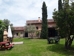 Outdoor dining - Rural house (complete rental) Los Secaderos for 10 people (Candeleda)