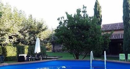 Casa rural (alquiler íntegro) Los Secaderos para 10 personas