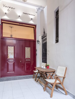 Property entrance - A Gift in the Heart of Monastiraki A (Athens)