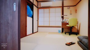 Free WiFi - YUYU House - Imazado Anywhere Door (Osaka)