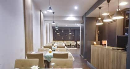Hotel Nina