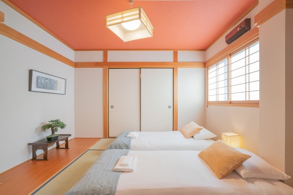 YUYU House - Kohama Mei house | 5 bedrooms, blackout curtains, free WiFi