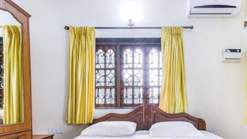 1 bedroom, individually furnished, desk, soundproofing