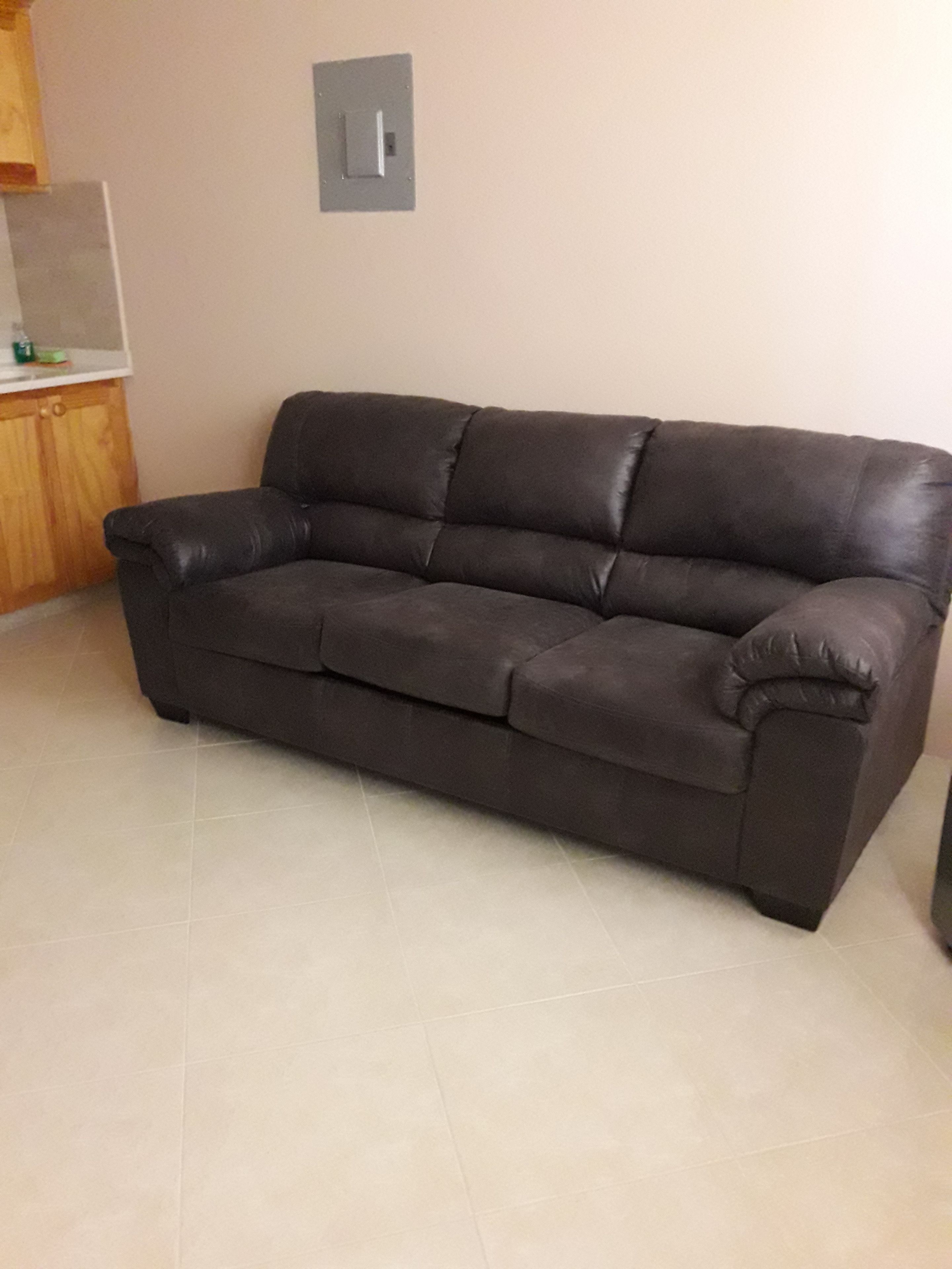 40-inch flat-screen tv with cable channels, tv, first-run films