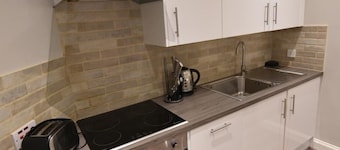 First - Slateford House Apartment
