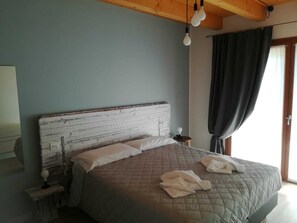 Duplex, 2 quartos (6) | Quartos à prova de som, berços grátis, Wi-Fi de cortesia, roupa de cama
