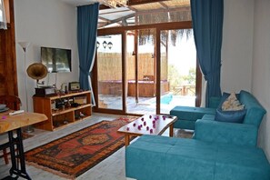Villa, 1 Double Bed, Non Smoking | Living room