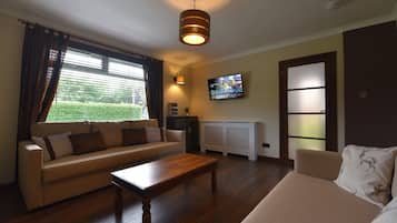 Vila tradicional, várias camas, acessível, vista para o jardim | 3 quartos, roupas de cama de algodão egípcio, roupas de cama premium