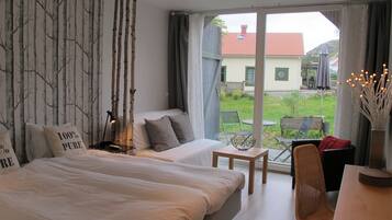 Hotel Superior Twin Room | 1 bedroom, individually decorated, individually furnished