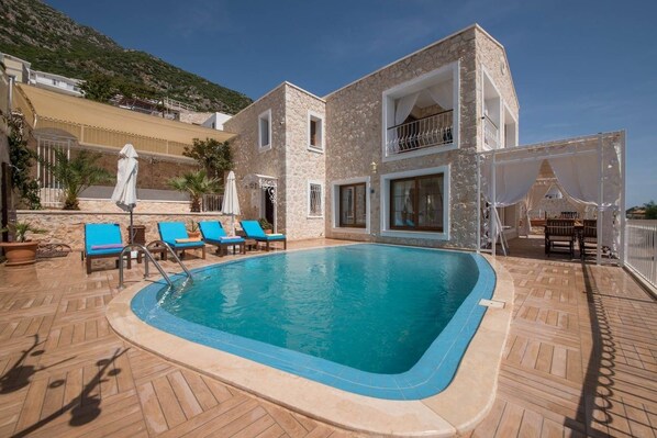 Front of property - Villa Berat (Kas)