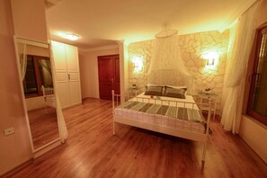 Villa, Sea View | 2 bedrooms, desk, free WiFi - Villa Berat (Kas)