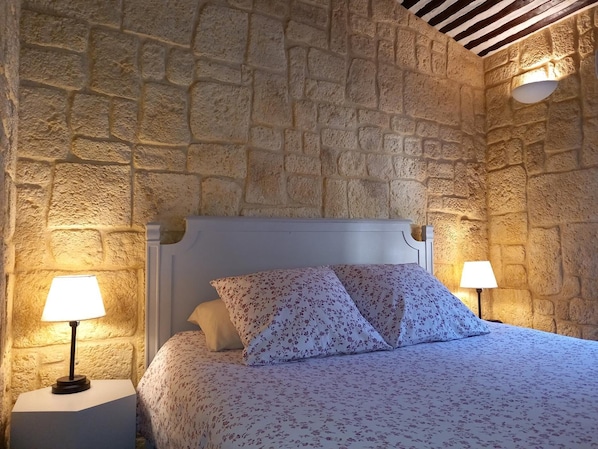 2 bedrooms, hypo-allergenic bedding, minibar, individually decorated