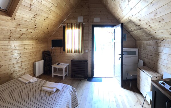 Double Room | Desk, WiFi - Camping Pico De La Miel (La Cabrera)