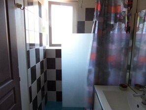 Double Room, 1 Double Bed | Bathroom