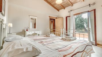 Traditional Villa, Multiple Beds, Non Smoking, Sea View | 3 bedrooms, Egyptian cotton sheets, premium bedding, Select Comfort beds