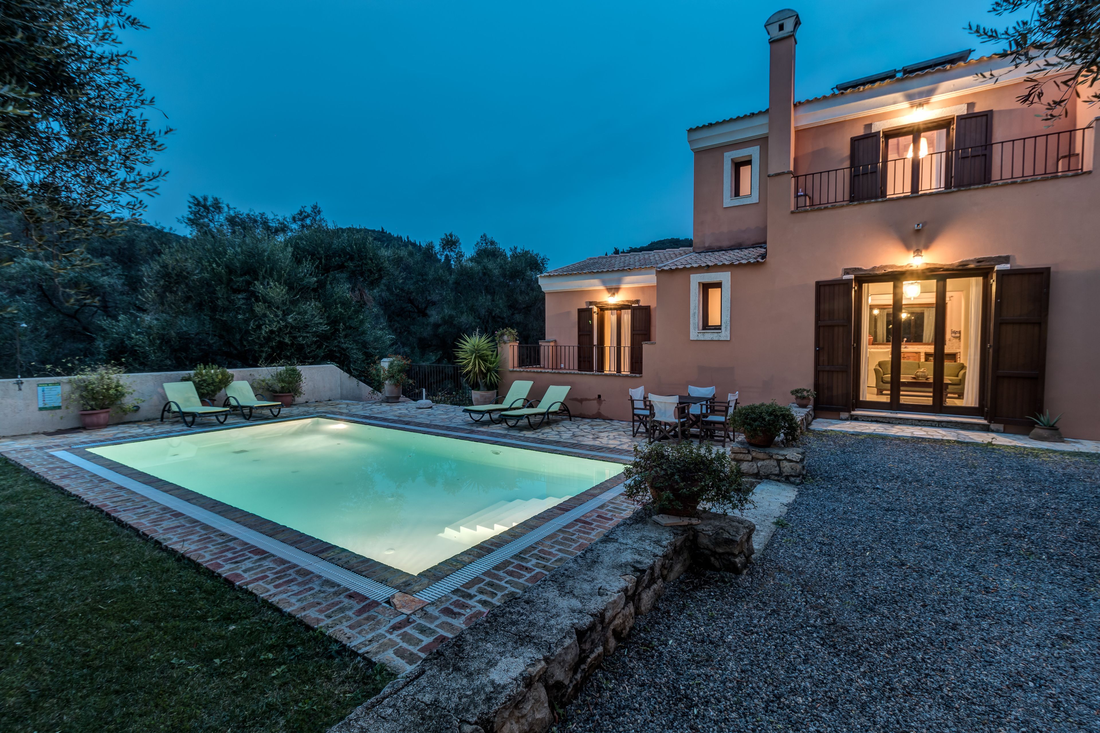 Outdoor pool, pool umbrellas