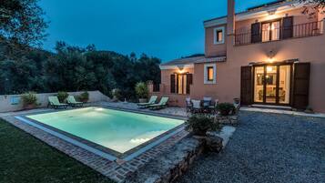 Outdoor pool, pool umbrellas