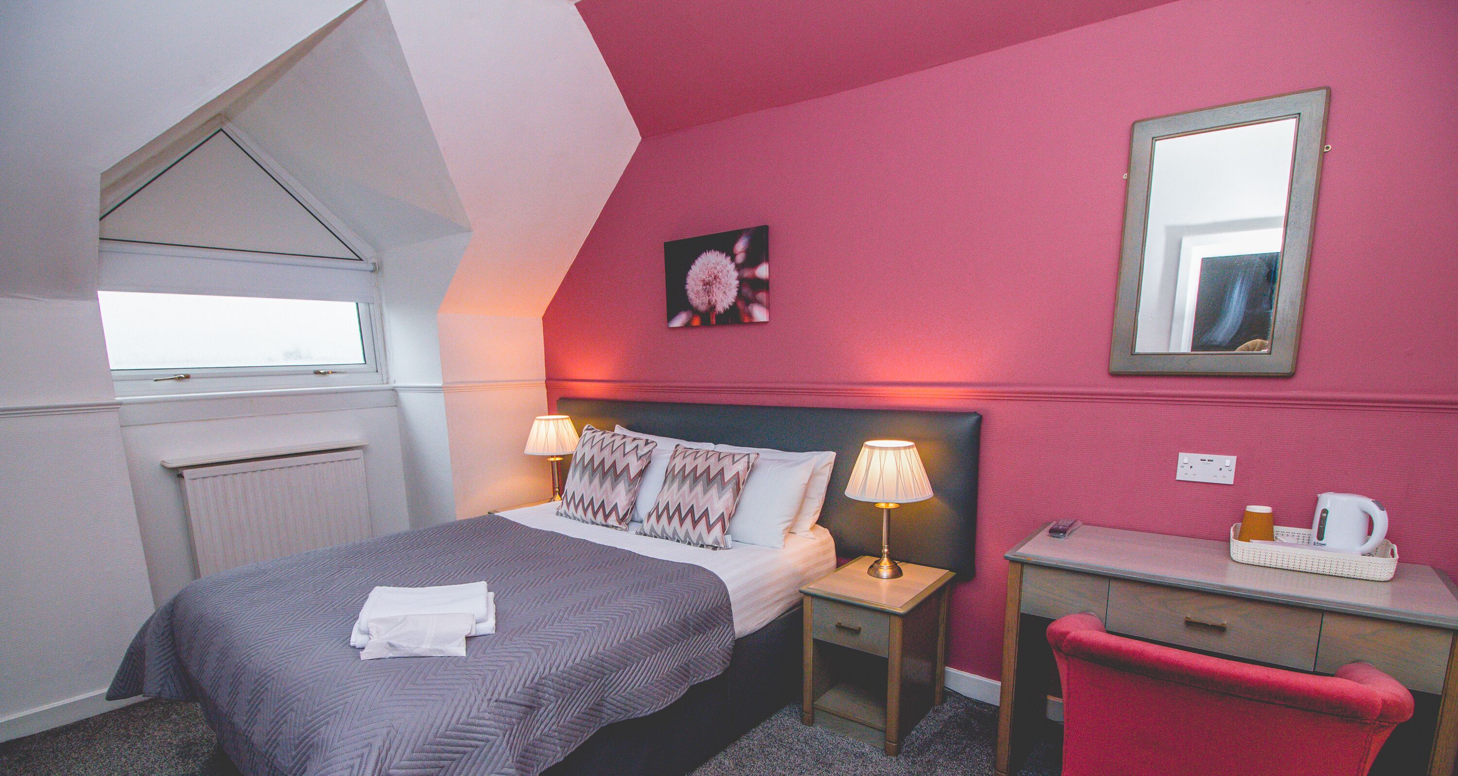 standard double room | desk, iron/ironing board, free wifi, bed sheets