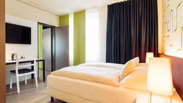 Standard Apartment | In-room safe, desk, soundproofing, free WiFi