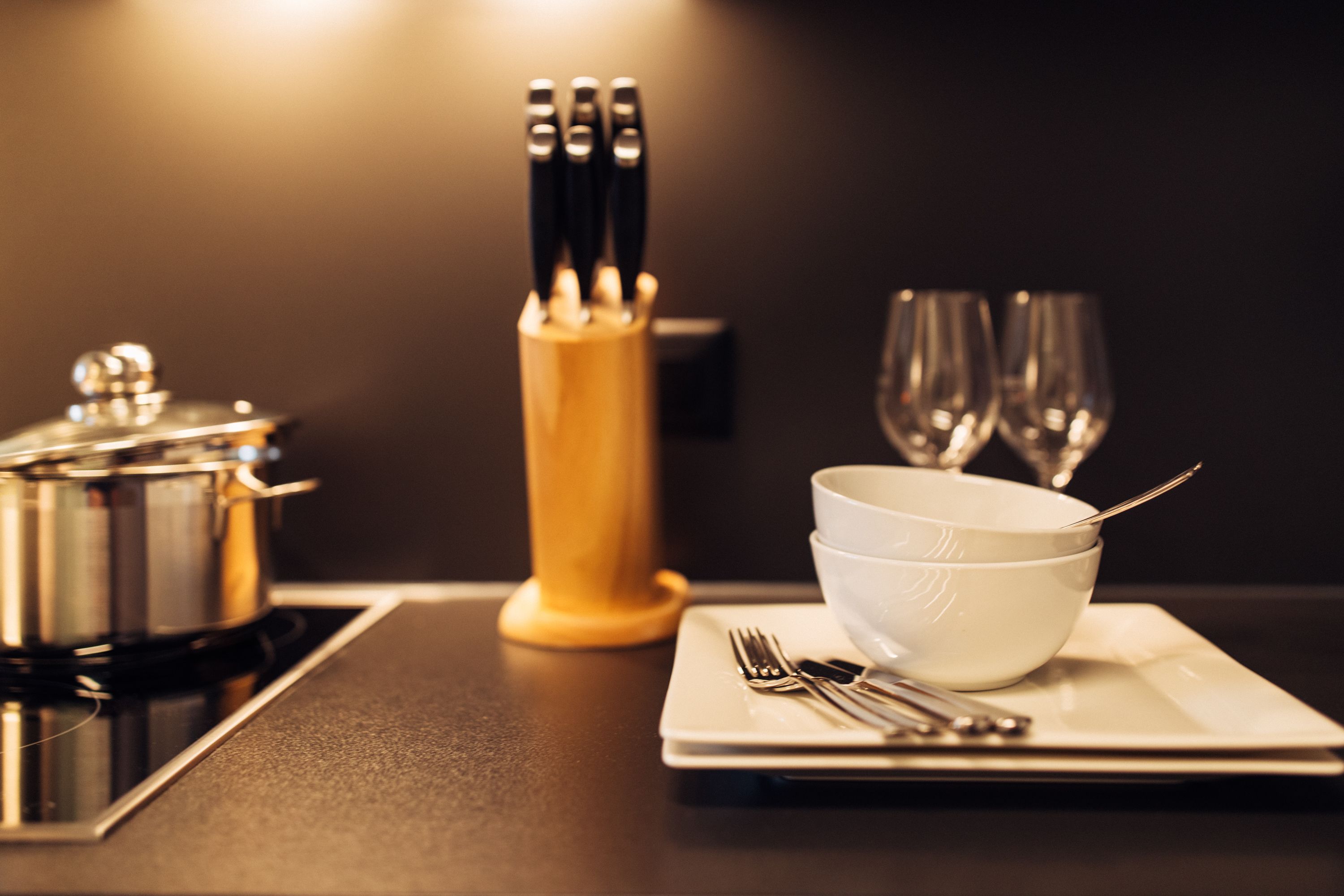 espresso maker, coffee/tea maker, electric kettle