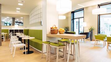 Colazione a buffet a pagamento, servita tutte le mattine