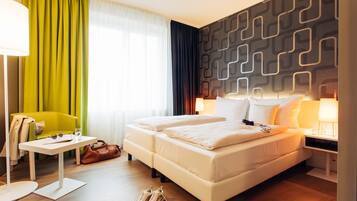 In-room safe, desk, soundproofing, free WiFi