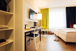 Télévision à écran plat, livres