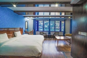 Bureau, Wi-Fi gratuit, draps fournis