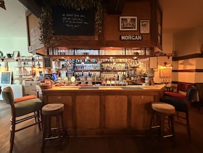 Bar (on property) - Great Malvern Hotel (Malvern)