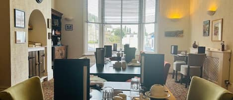 Free daily full breakfast