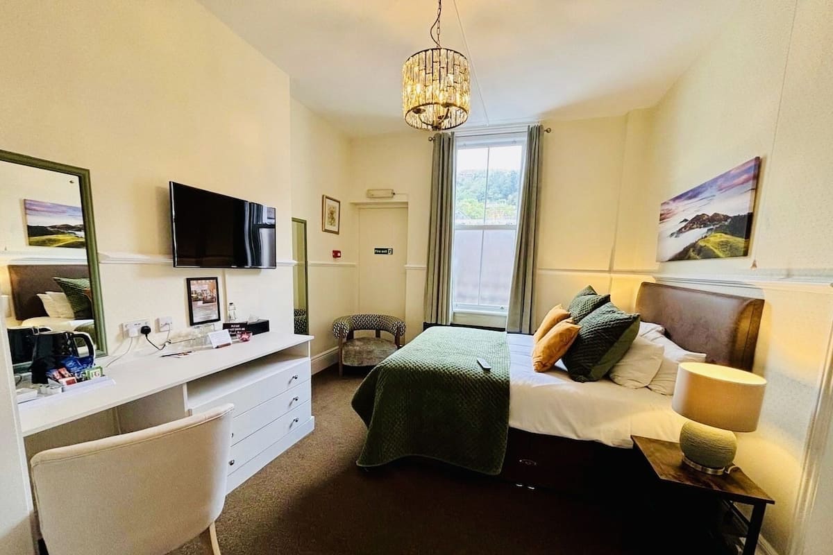 Standard Double Room, Ensuite | Premium bedding, memory-foam beds, in-room safe, individually decorated