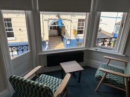 Studio, Ensuite, Valley View | Lounge