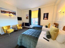 Standard Twin Room, Ensuite | Premium bedding, memory foam beds, in-room safe, individually decorated