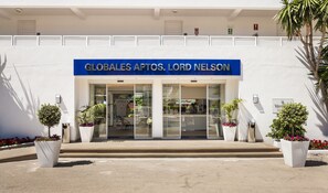 Majoituspaikan sisäänkäynti