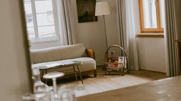 Superior Double Room, 1 Queen Bed, City View | Living area | Fireplace