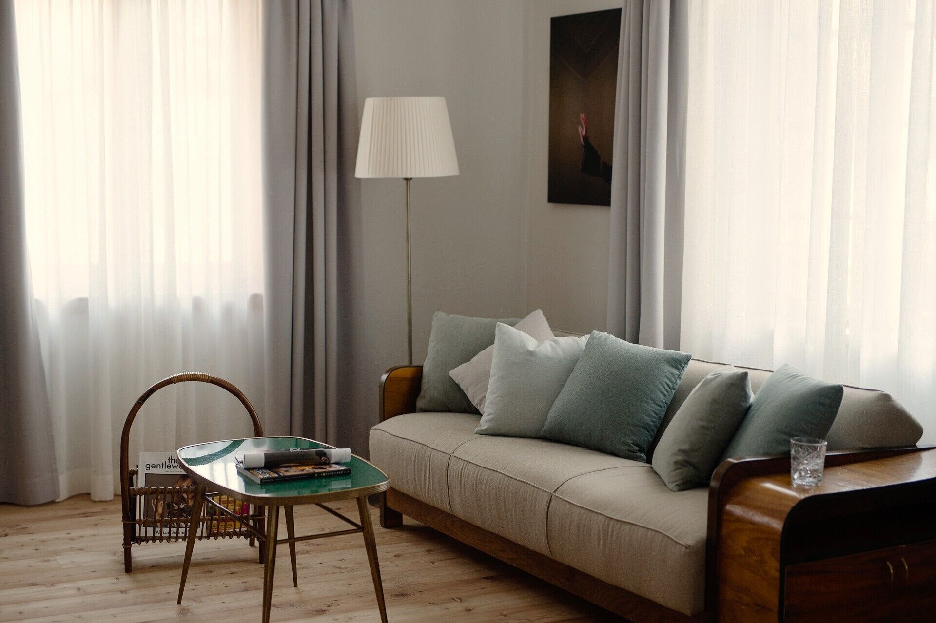 Superior Double Room, 1 Queen Bed, City View | Living area | Fireplace