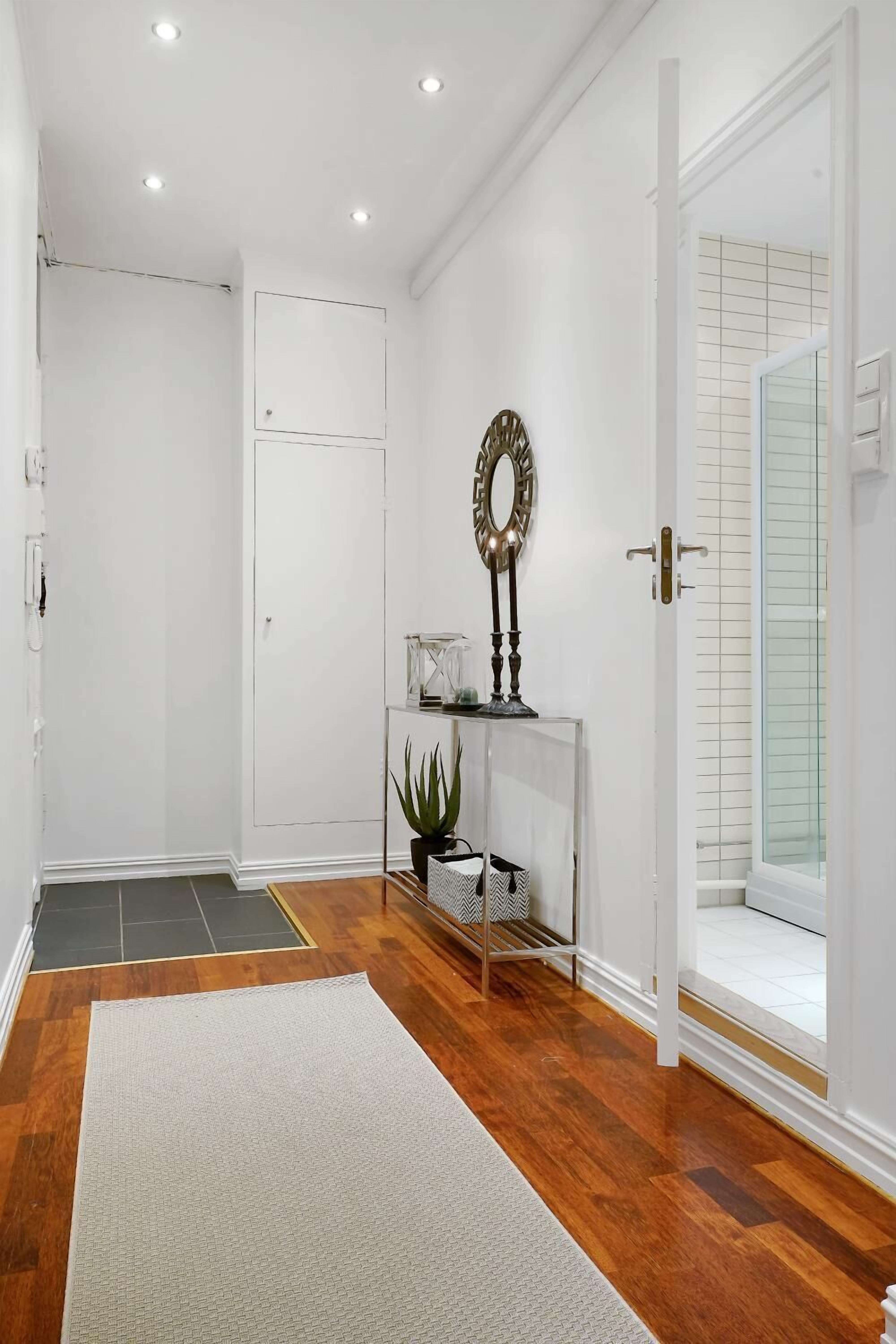 Deluxe Apartment, Multiple Beds, Non Smoking | 2 bedrooms, individually decorated, individually furnished