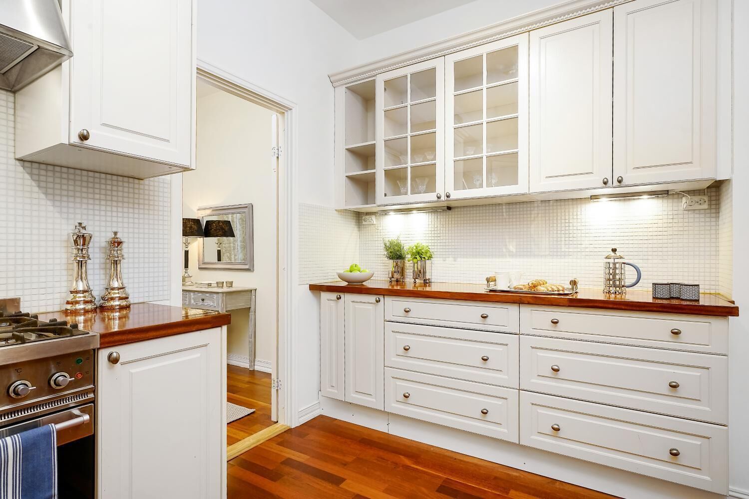 Leilighet – deluxe, flere senger, ikke-røyk | Eget kjøkken | Kjøleskap, mikrobølgeovn, ovn og kokeplater