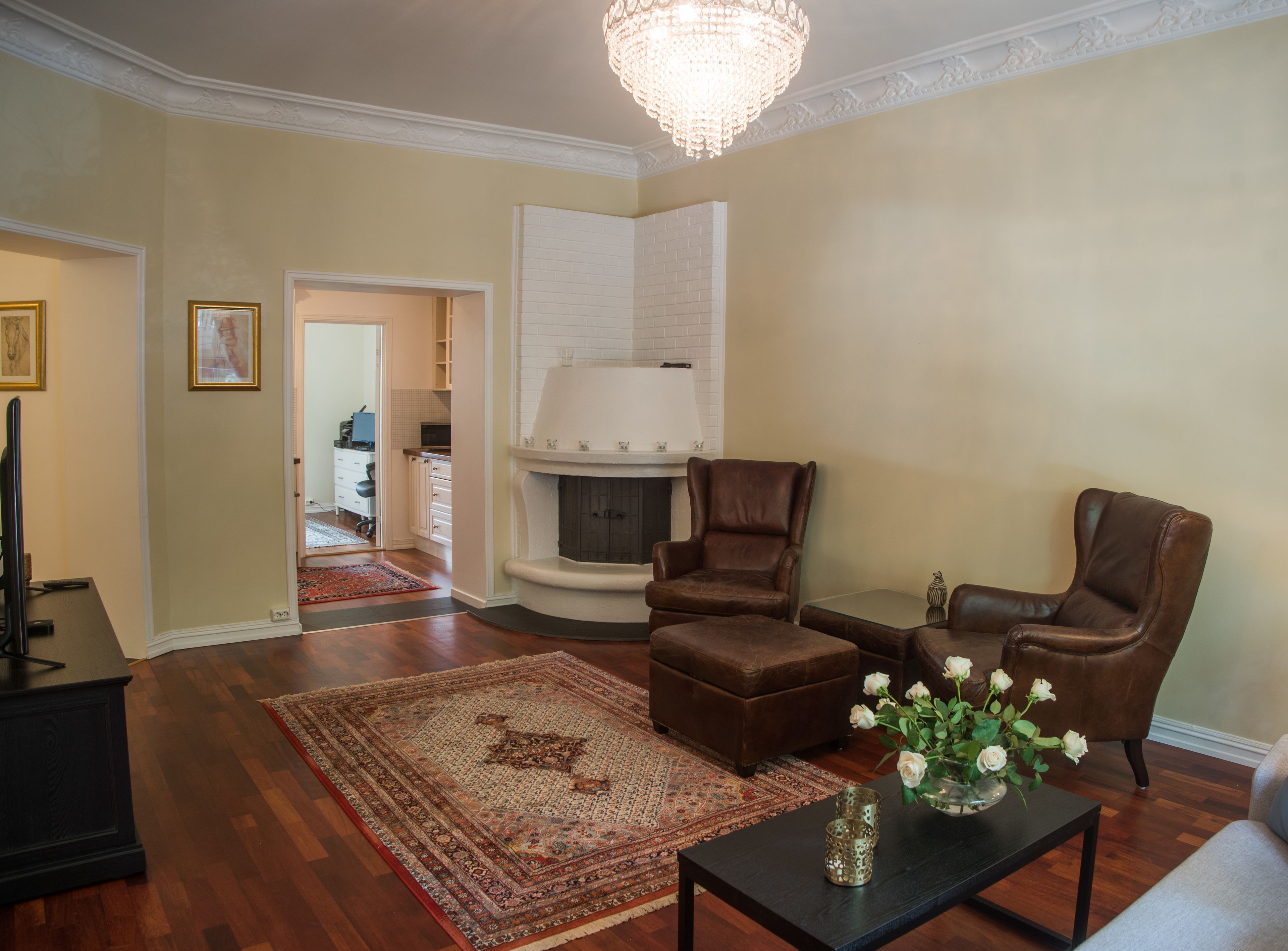 Deluxe Apartment, Multiple Beds, Non Smoking | Living room | TV