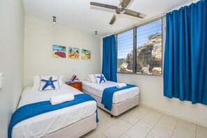Superior Apartment, 3 Bedrooms, Pool Access, Ocean View - 1 Bright Point Apartment 5301 (Nelly Bay)