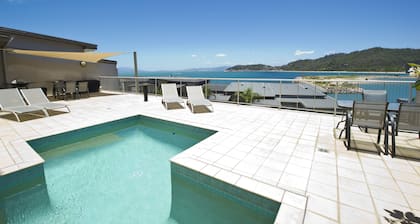 1 Bright Point Apartment 1402