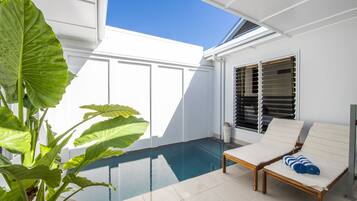 Superior Villa, 1 Bedroom, Pool Access, Ocean View | Terrace/patio