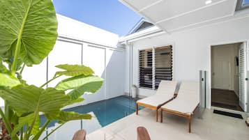 Superior Villa, 1 Bedroom, Pool Access, Ocean View | Terrace/patio