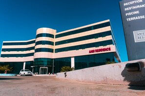 Estacionamento grátis com manobrista