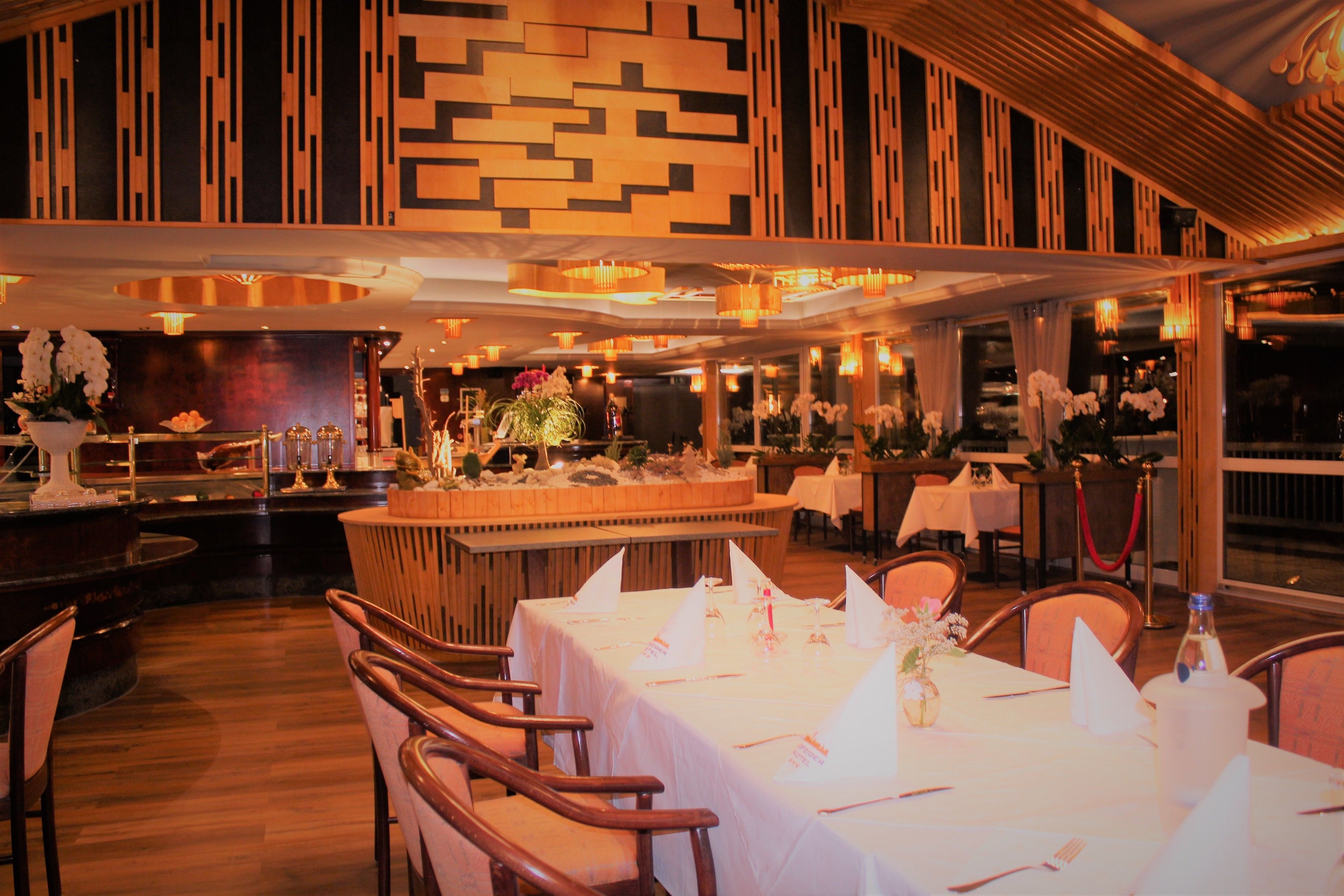 daily buffet breakfast (eur 11.90 per person)