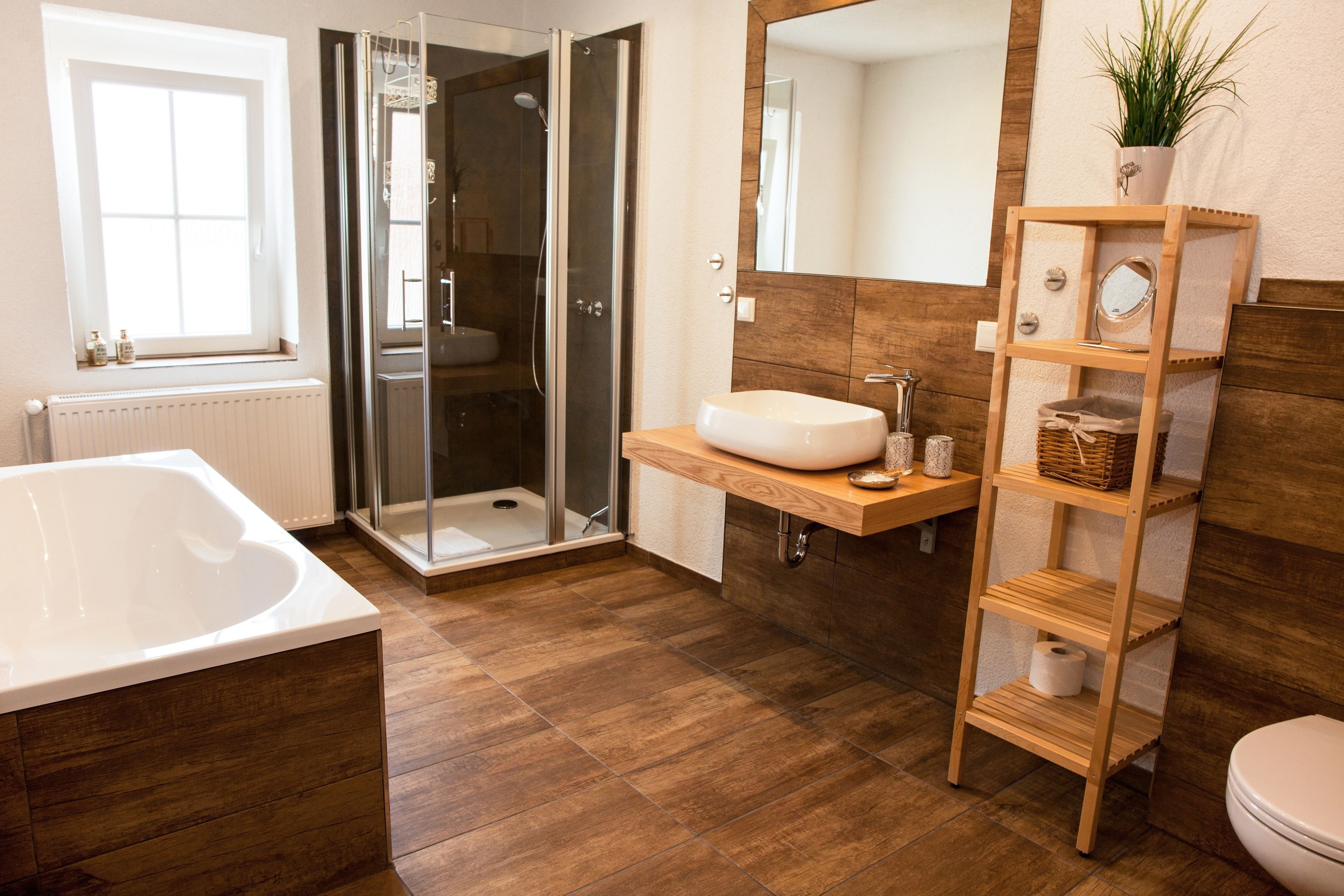 Apartment, Garden View (Froschkönig) | Bathroom | Free toiletries, hair dryer, towels, toilet paper